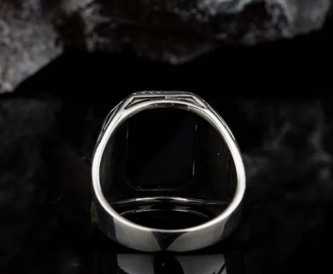 Black Zircon Knit Ornament Silver Ring