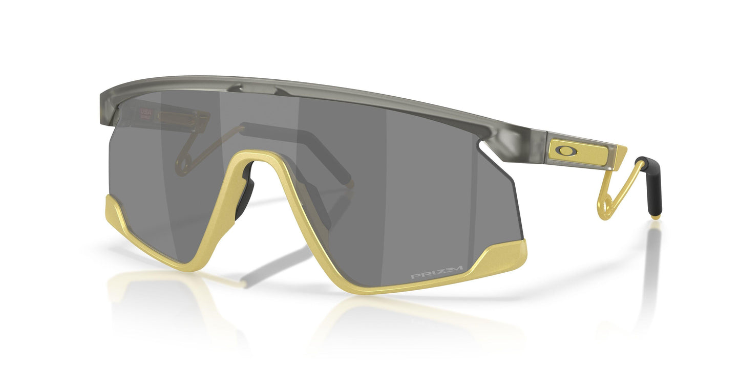 Oaakley Bxtr Metal 9237 Sunglasses