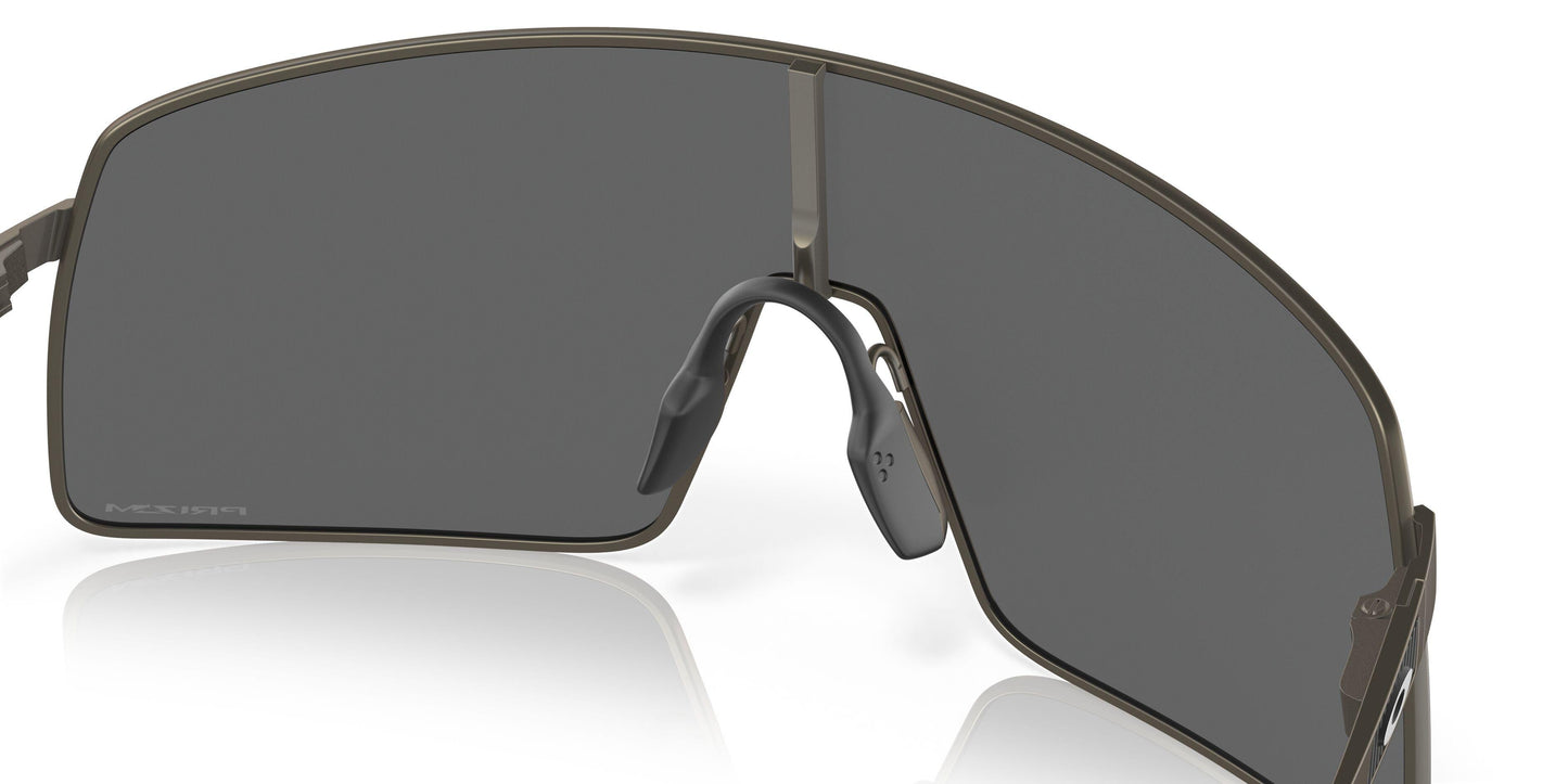 Oaakley Sutro Ti 6013 Sunglasses