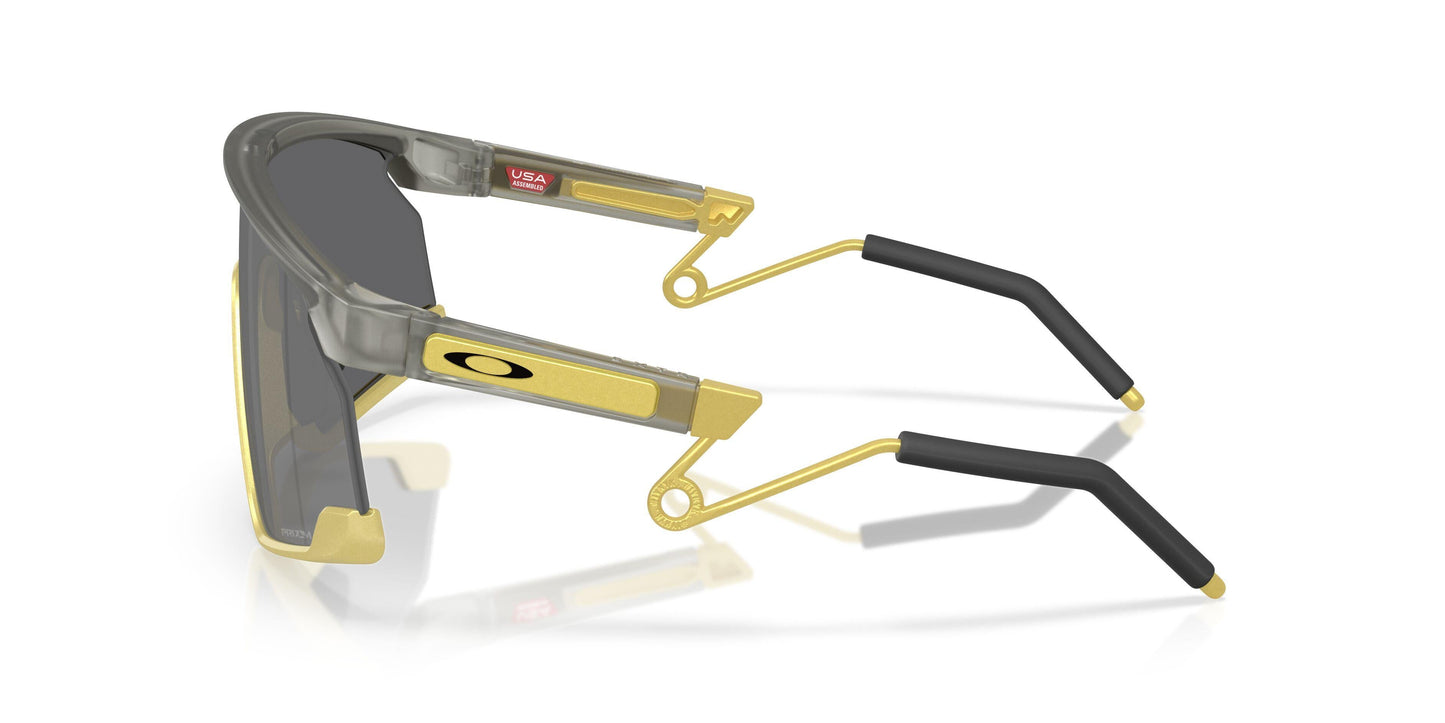 Oaakley Bxtr Metal 9237 Sunglasses