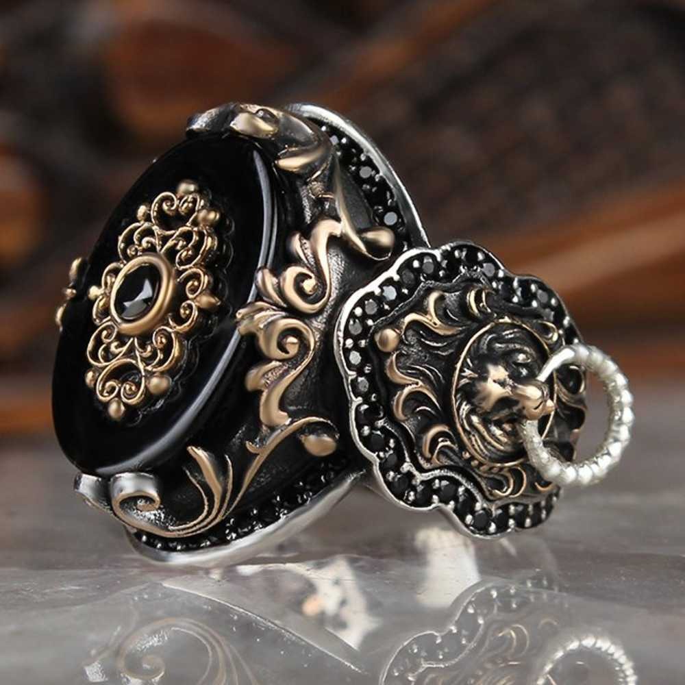 Silver Clear Onyx Stone Lion Mens Ring