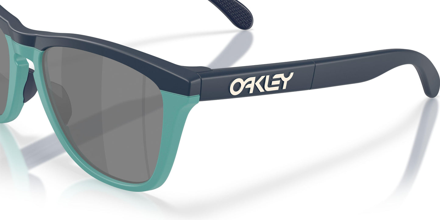 Oaakley Frogskins Range 9284 Sunglasses