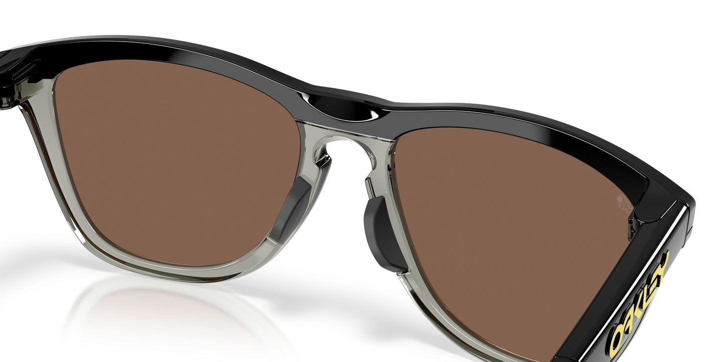 Oaakley Frogskins Range 9284 Sunglasses