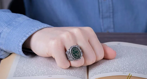 Ya Baqi al-Baqiyah Green Aqeeq Ring