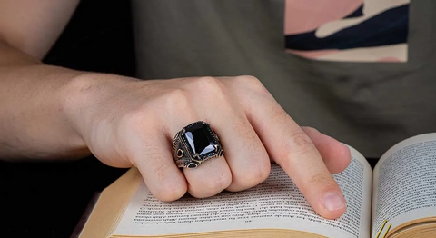 Black Zircon Elegant Silver Men Ring