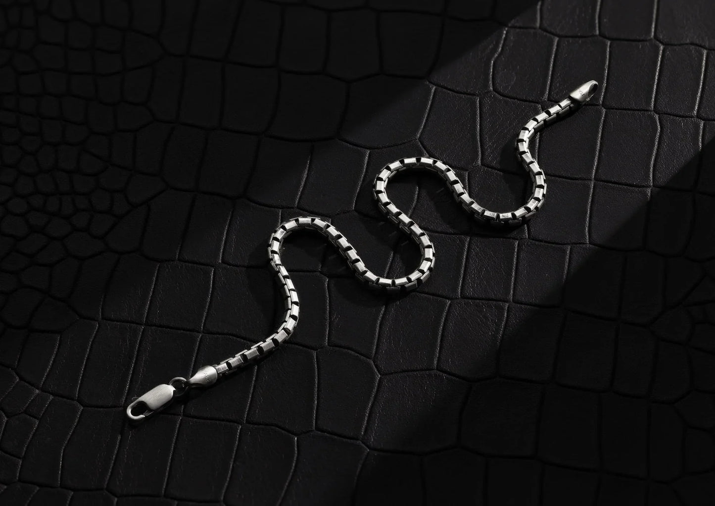 Classic Box Link Men Bracelet