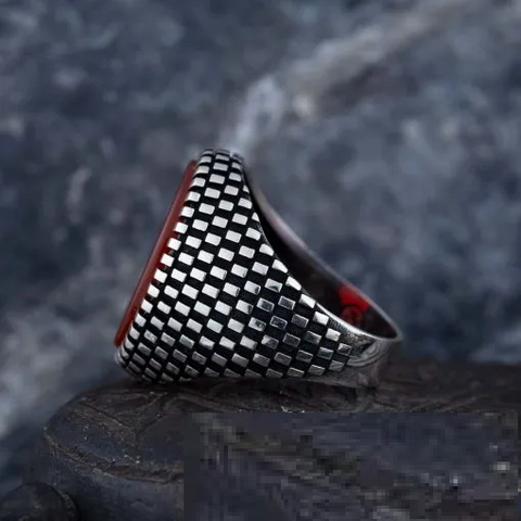 Oval Red Yemeni Aqeeq Grid Pattern Silver Ring