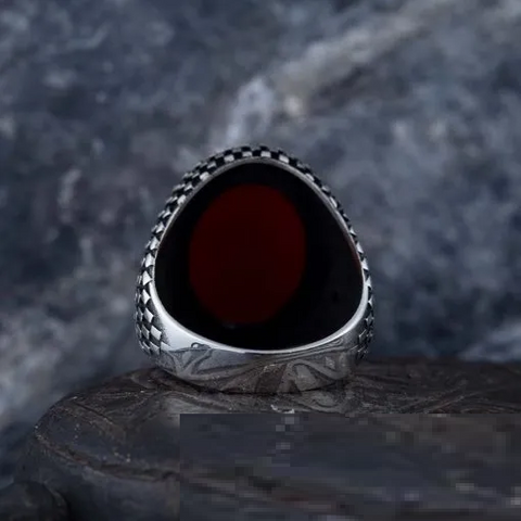 Oval Red Yemeni Aqeeq Grid Pattern Silver Ring