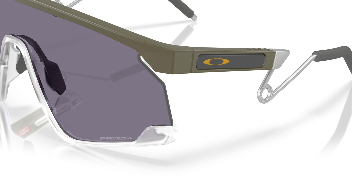 Oaakley Bxtr Metal 9237 Sunglasses