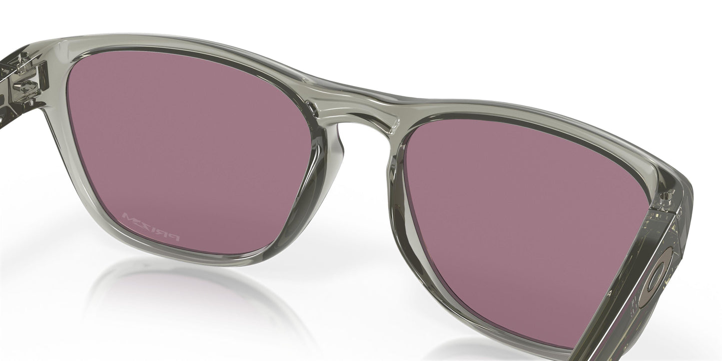 Oaakley Manorburn 9479 Sunglasses