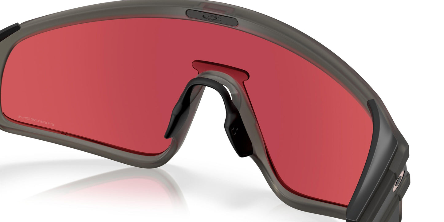 Oaakley Latch Panel 9404 Sunglasses