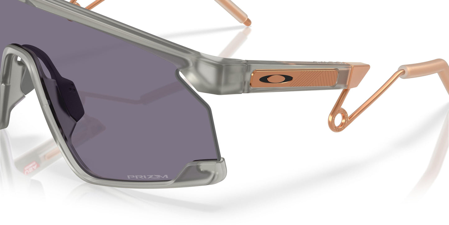 Oaakley Bxtr Metal 9237 Sunglasses