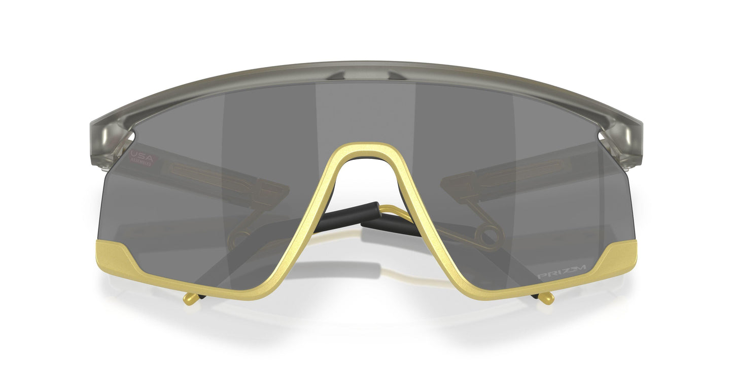 Oaakley Bxtr Metal 9237 Sunglasses