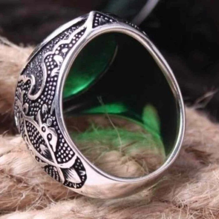 Exclusive Beautiful Emerald Stone Silver Mens Ring