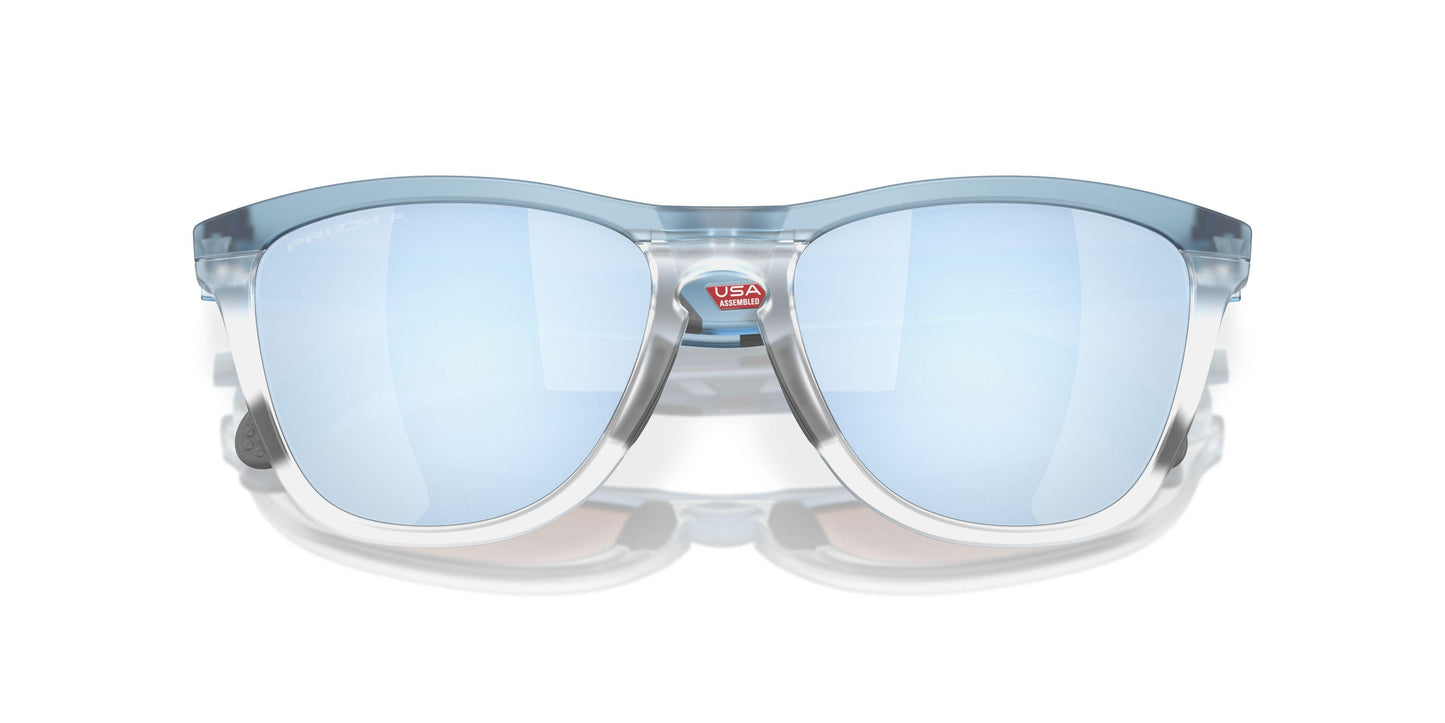 Oaakley Frogskins Range 9284 Sunglasses