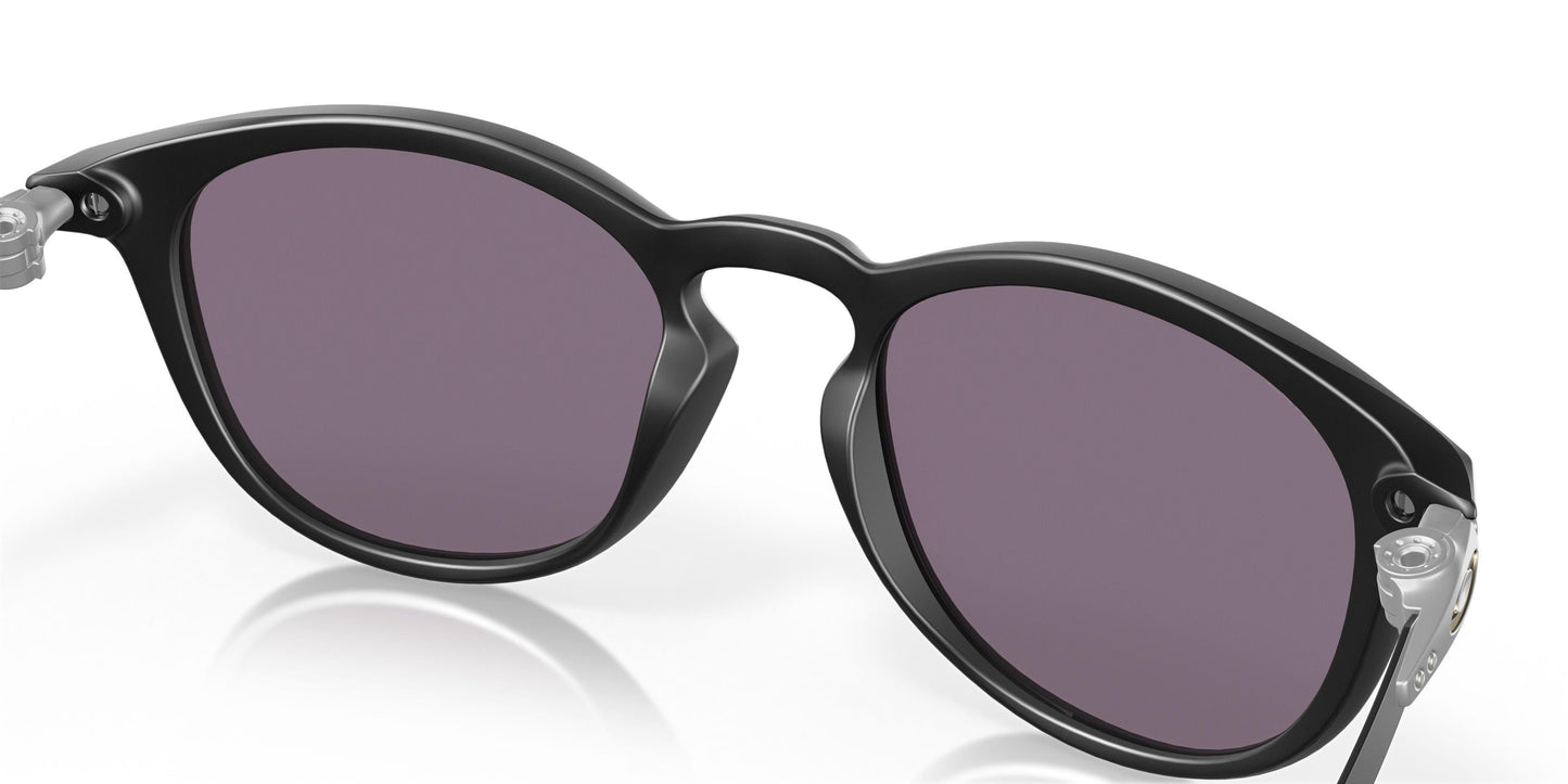 Oaakley Pitchman R 9439 Sunglasses