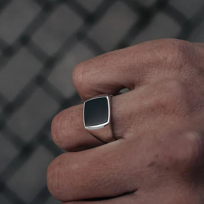 ONYX RING