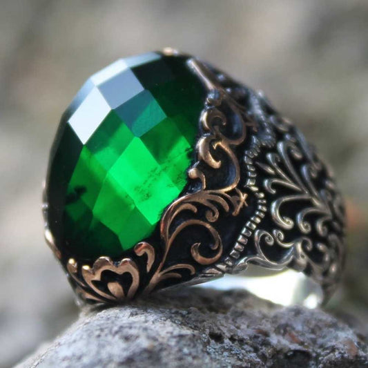 Shiny Faceted Emerald Silver Green Mens Ring