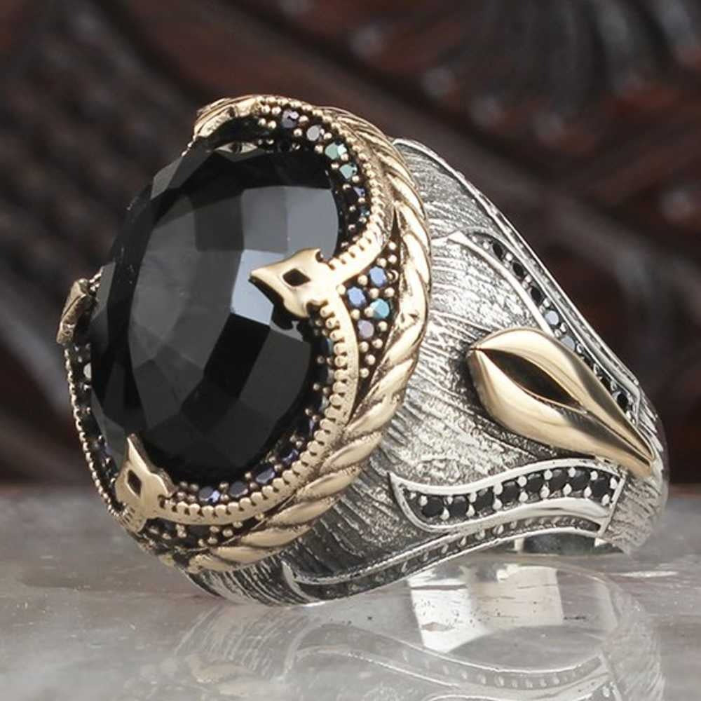 Tulip Design Silver Onyx Stone Mens Ring